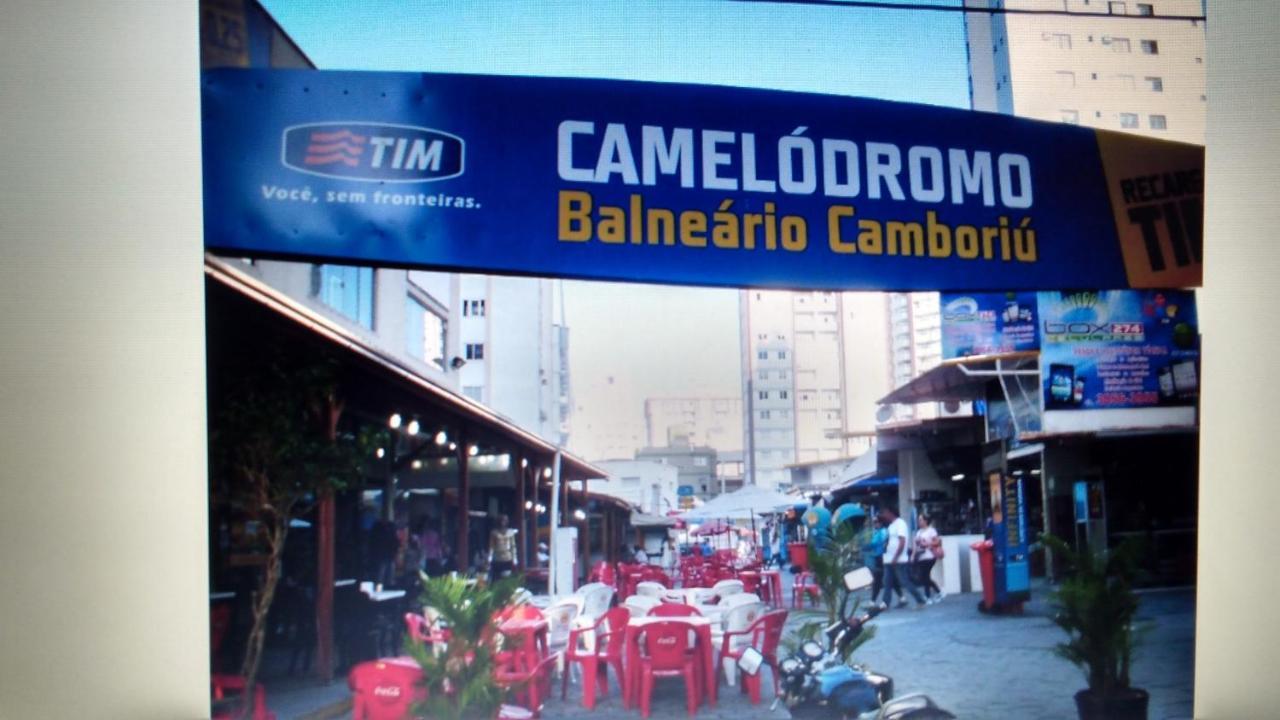 Apto no CENTRÃO do Balneário Balneário Camboriú Exterior foto